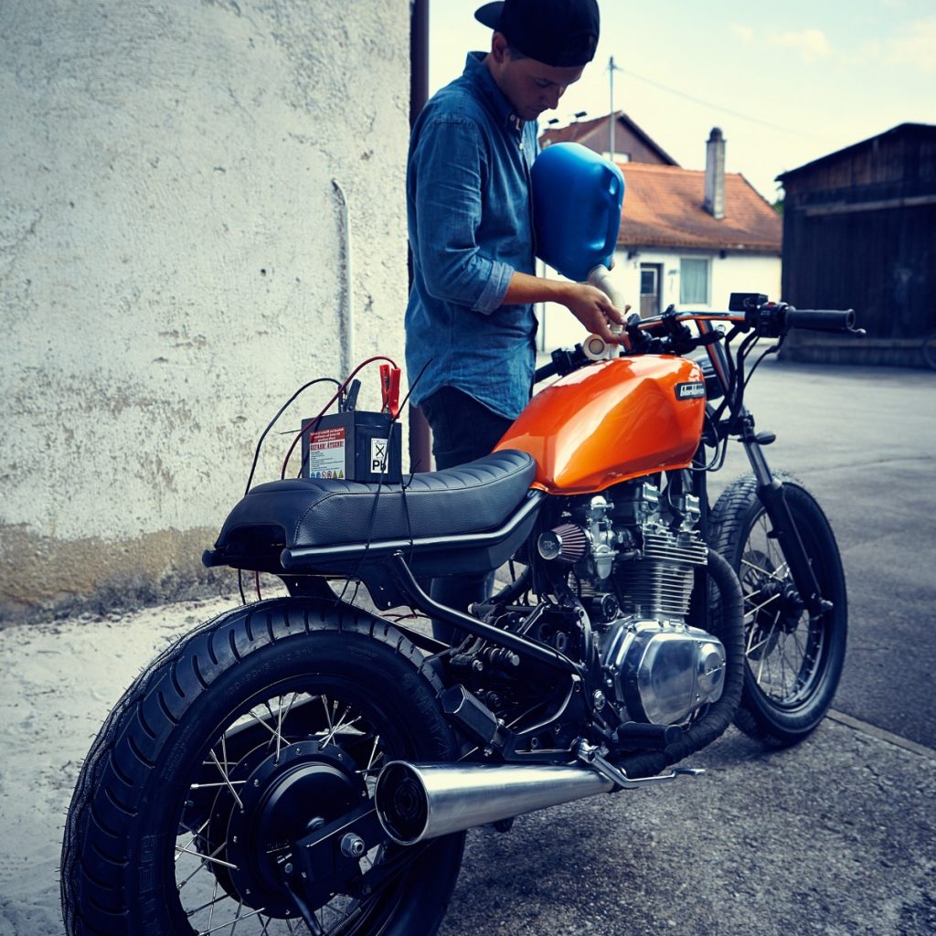 Blackbean-Motorcycles-Suzuki-GR650-9904